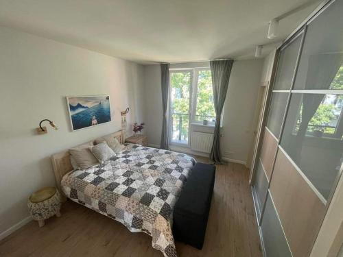 Draugų Sala Gvido namuose
