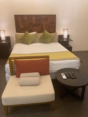 1 queen bed