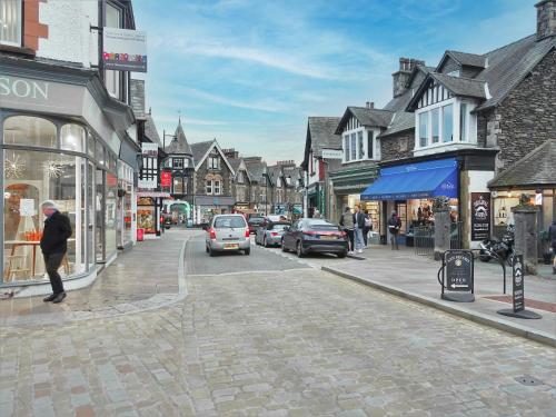 Broadlands Windermere 3