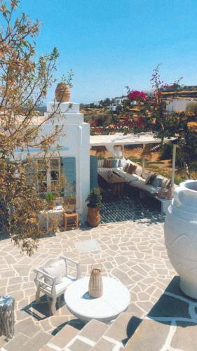 Nissos Suites