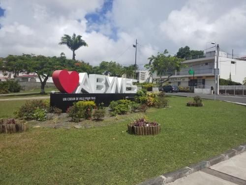 myymälöitä, Appartement Centre Guadeloupe, accessible et proche in Les Abymes