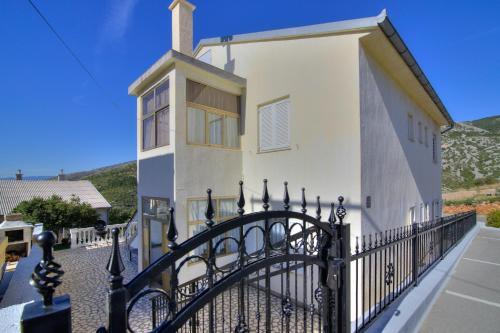 Apartments with a parking space Senj - 18633 Senj 