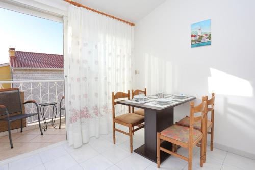 One-Bedroom Apartment with Balcony image 8