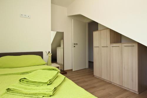 Two-Bedroom Apartment with Balcony and Sea View image 10