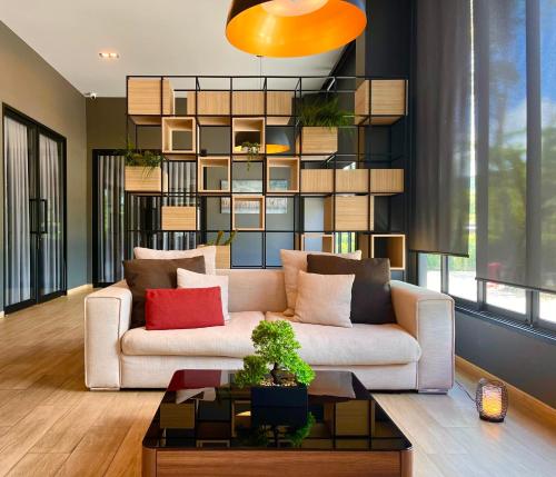 Lobby, bliQ Hotel Chanthaburi near Wat Phlup