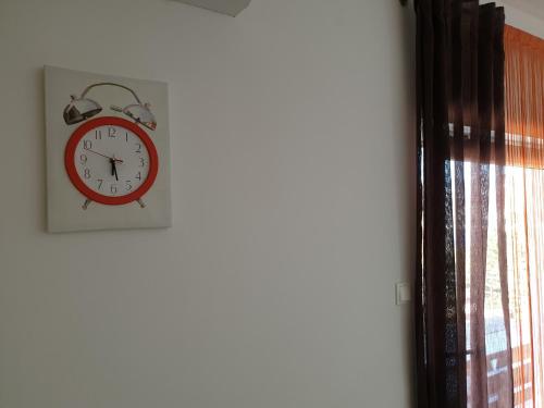 Three-Bedroom Apartment with Terrace and Sea View image 10