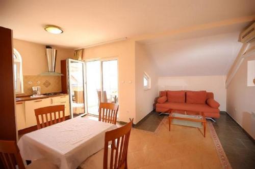 Apartments with a parking space Dramalj Crikvenica - 18709 - image 4