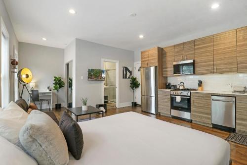 Modern Minimalist Studio Apt in Portage Park - Pensacola 3W Modern Minimalist Studio Apt in Portage Park - Pensacola 3W
