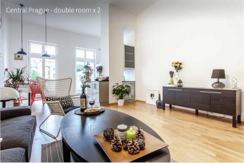 Kent Ridge Loft, Praha