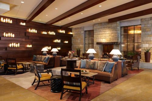 383582565 Omni Fort Worth Hotel