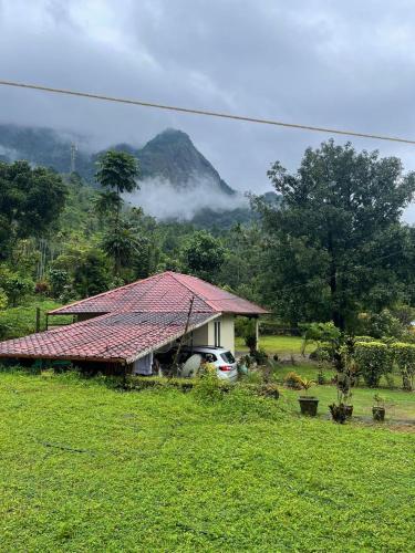 Casa Riverdale Farm Stay - Vallikavungal