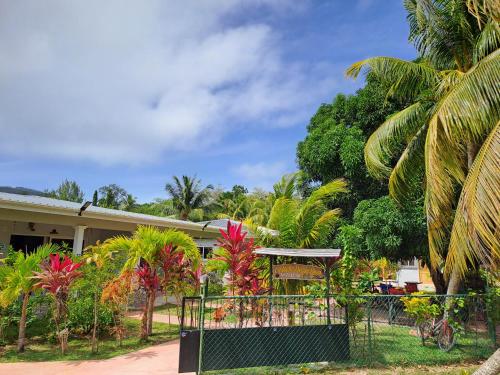 La Belle Digue Don Seychelles