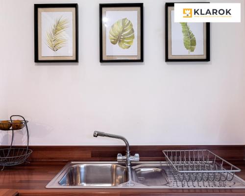 LONG STAYS 30pct OFF - Beautiful 3 Bed & Parking By Klarok Short Lets & Serviced Accommodation