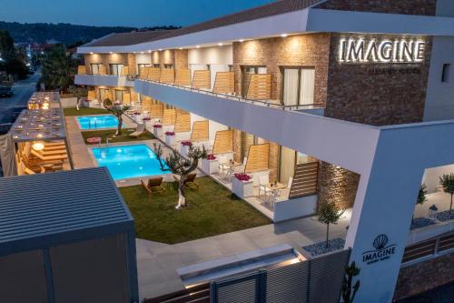 Imagine Luxury Suites, Nikiti