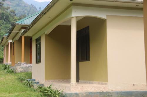 Entrance, Snow Valley Cottages in Kasese