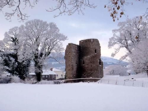 The Studio, Upper House Farm, Crickhowell.