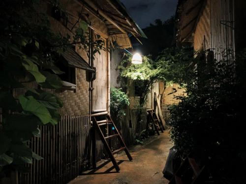 Fundee Story Guesthouse Bamboo House in Chiang mai old town เชียงใหม่