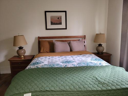 1 queen bed