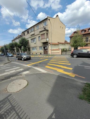 B8 - Spacious, Charming Apartment in Central Sibiu