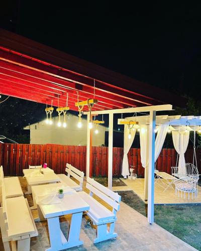 Pool Garden-Oaza in Chento