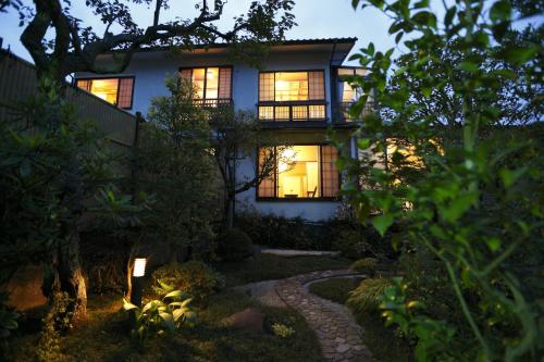 山水荘