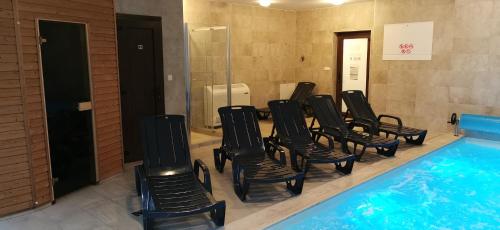 Apartment image 10
