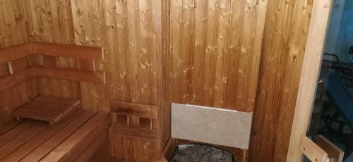 Apartment image 8
