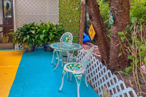 Pams Mermaid House with Riverfront Yard and Lanai! in Weeki Wachee, USA