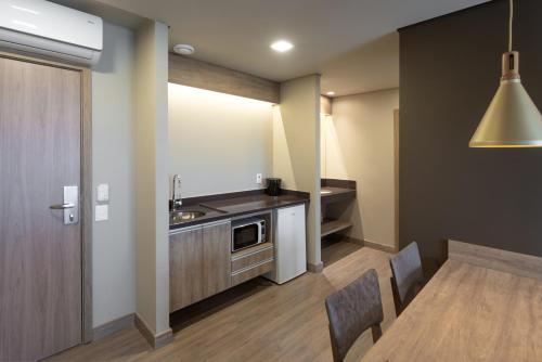 Kitchen, Laghetto Resort Golden Oficial in Grama