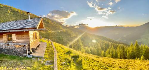 Chalet Urscheler - Tap to explore photos
