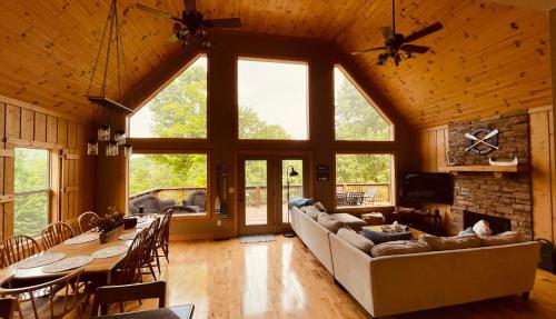 . Captain's Cove Lakehouse