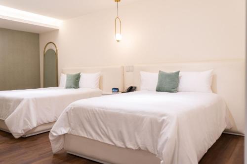 Casa Cuarzo Hotel Boutique - Tap to explore photos
