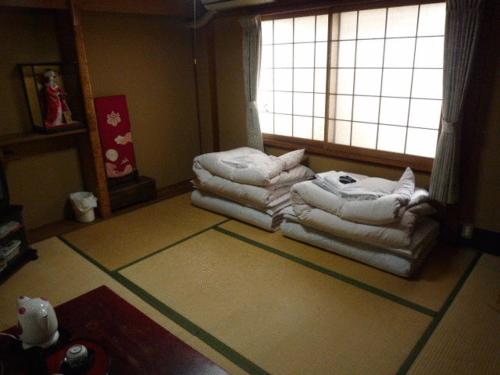 3 futon beds