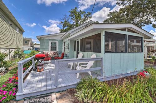Villa, Millsboro Cottage with Deck and Indian River Bay Views in Long Neck (DE)