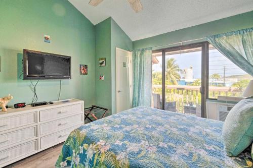 Ocean-View Condo Less Than Half Mile to Kalapaki Beach!