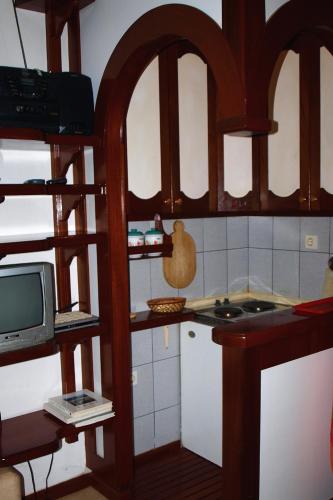 Holiday house with WiFi Postira Brac - 701 - image 9