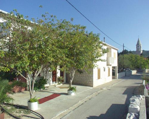  Apartments by the sea Povlja, Brac - 711 in Povlja