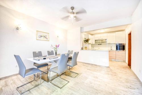 Apartments by the sea Povlja Brac - 716 - image 3