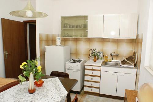 Konyha, Apartments with a parking space Mirca, Brac - 730 in Mirca