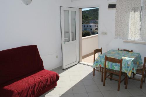 Apartments with a parking space Povlja Brac - 759 - image 5