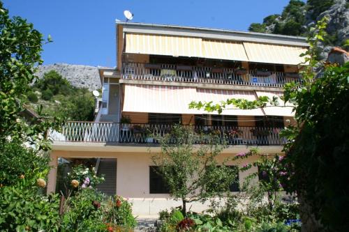  Apartments by the sea Omis - 771 in Tice