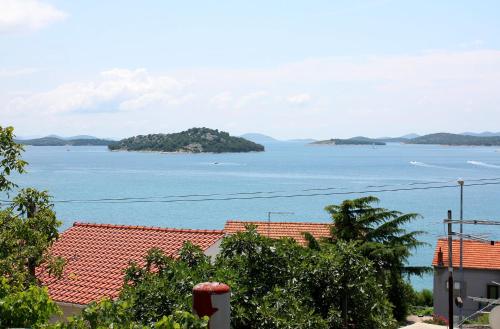 Apartments by the sea Tisno Murter - 812 - main image
