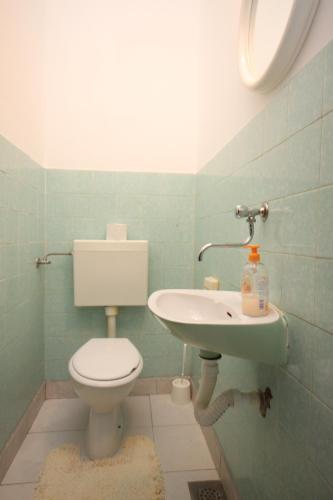 Apartments by the sea Biograd na Moru Biograd - 858 - image 2