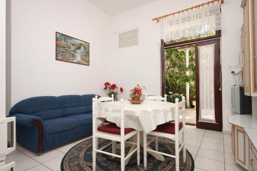Apartments by the sea Biograd na Moru Biograd - 858 - image 9