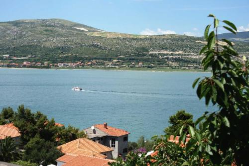 Apartments by the sea Mastrinka Ciovo - 1005 - image 14