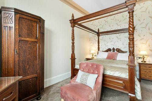 Deluxe Double Room with Four Poster Bed