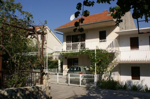Apartments by the sea Seget Vranjica Trogir - 1050 Seget Vranjica 