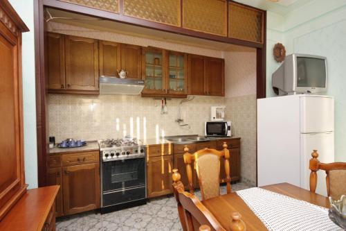 Apartment with Terrace image 10
