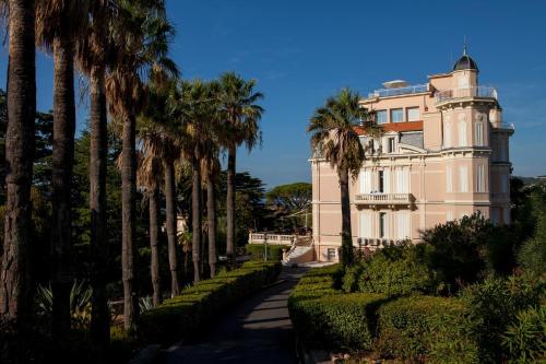 Hotel Les Tourelles - main image