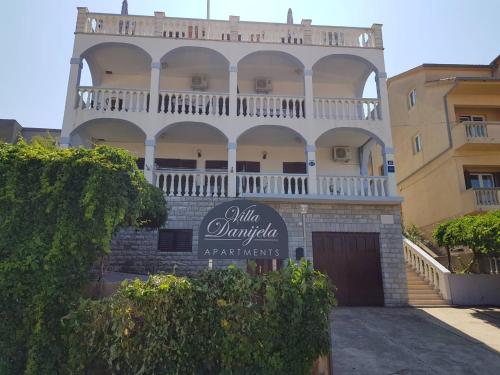  Apartments by the sea Sali, Dugi otok - 890 in Sali